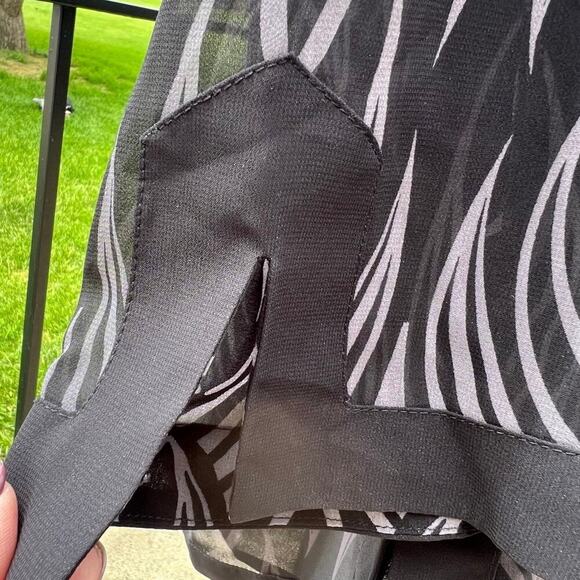 JM Collection long sleeves, V-neck, black ombre tunic.  Women's size 14 - Picture 5 of 12